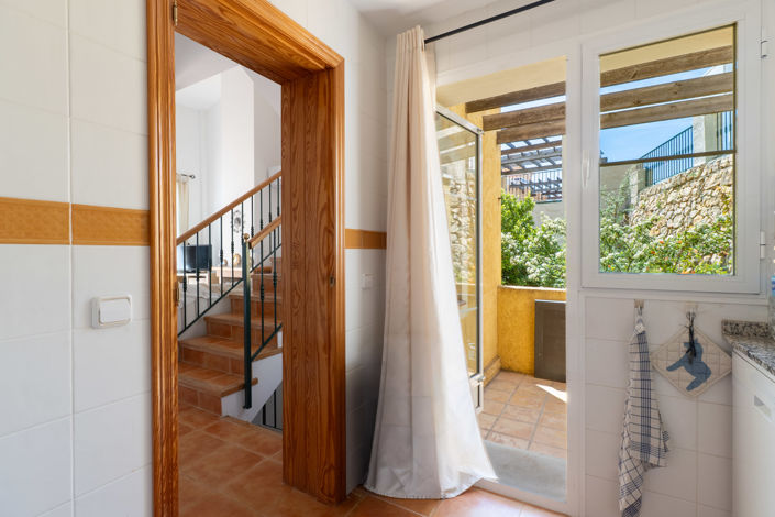Image No.17-2 Bed Villa for sale