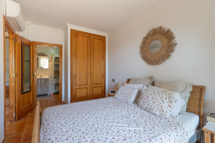 Image No.22-2 Bed Villa for sale