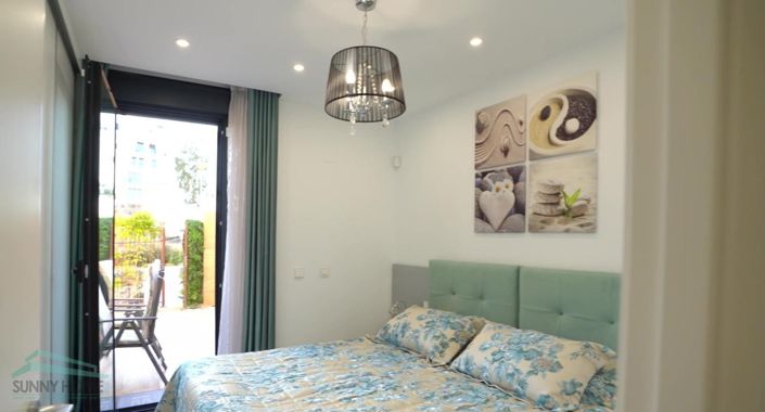 Image No.27-4 Bed Townhouse for sale