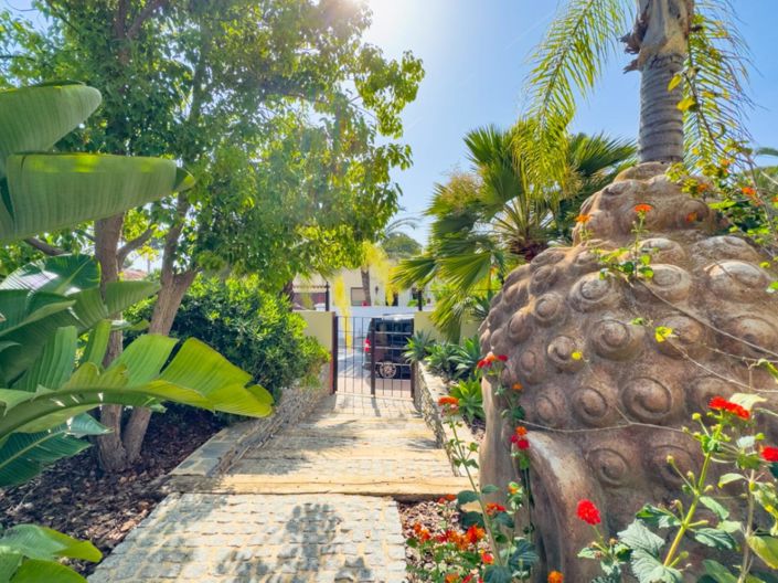 Image No.37-4 Bed Villa for sale
