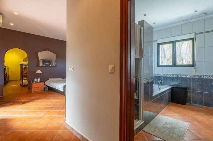 Image No.37-5 Bed Villa for sale