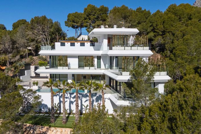 Image No.3-4 Bed Villa for sale