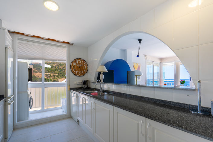 Image No.20-3 Bed Apartment for sale