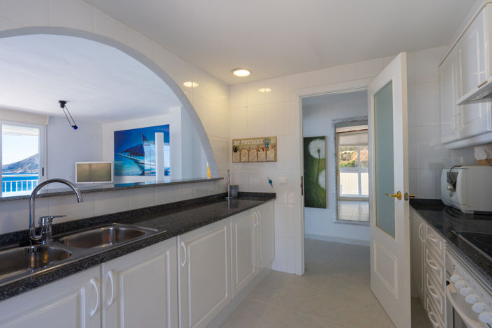 Image No.22-3 Bed Apartment for sale
