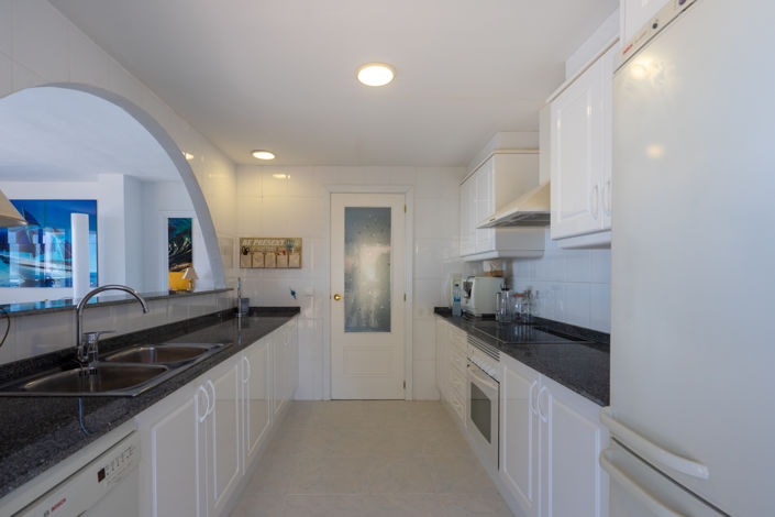 Image No.23-3 Bed Apartment for sale