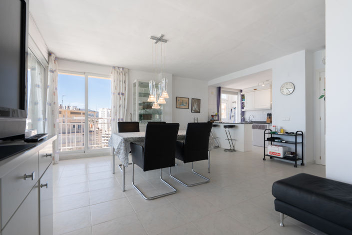 Image No.8-2 Bed Apartment for sale