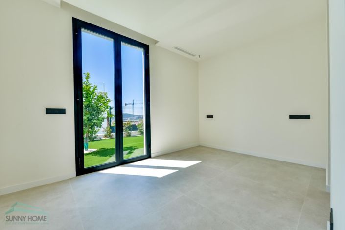 Image No.23-3 Bed Villa for sale