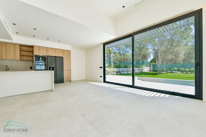 Image No.8-3 Bed Villa for sale