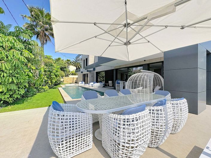 Image No.6-4 Bed Villa for sale