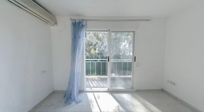 Image No.29-3 Bed Villa for sale