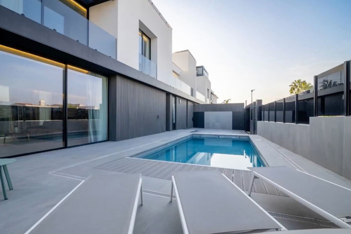 Image No.4-5 Bed Villa for sale