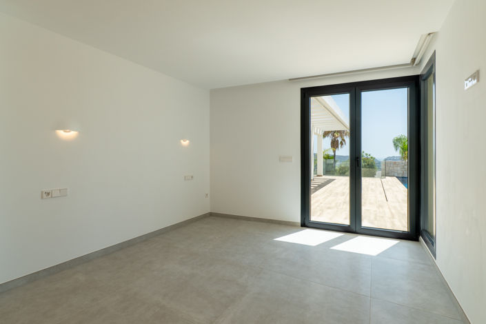 Image No.11-3 Bed Villa for sale