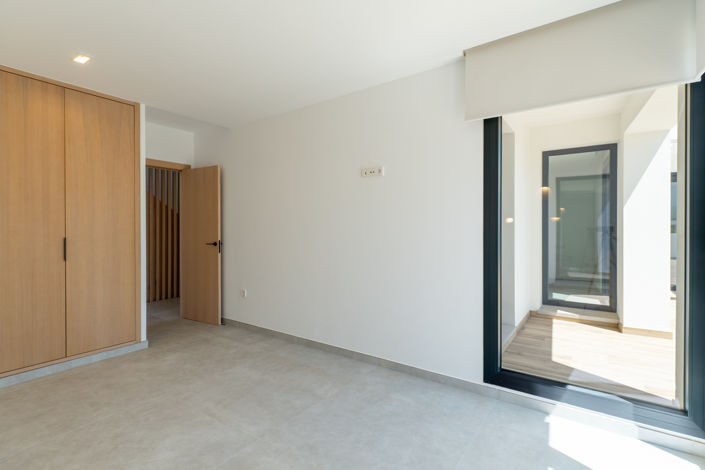 Image No.18-3 Bed Villa for sale