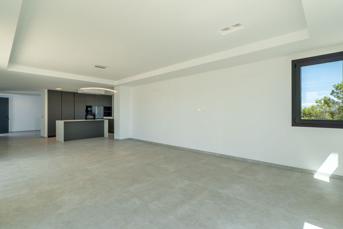 Image No.8-3 Bed Villa for sale