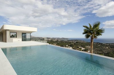 modernluxurydesignvillaforsaleinbenissa
