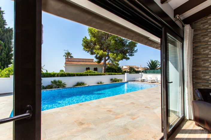 Image No.12-4 Bed Villa for sale