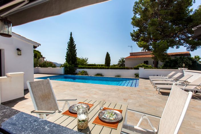 Image No.42-4 Bed Villa for sale