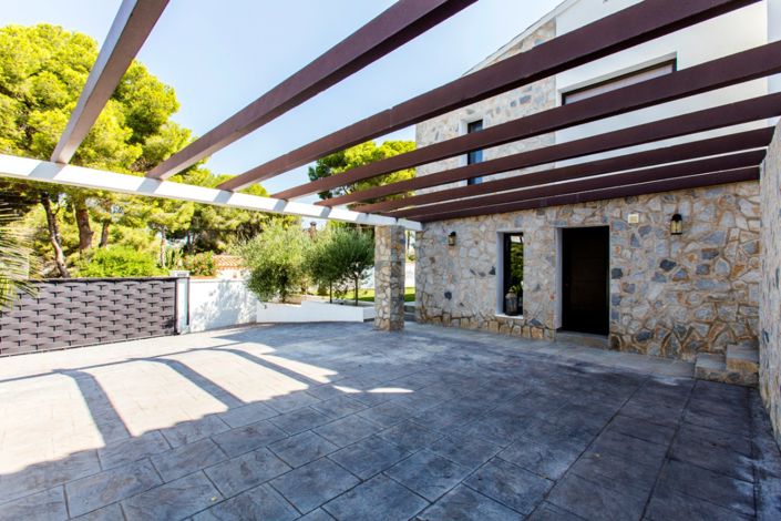 Image No.8-4 Bed Villa for sale