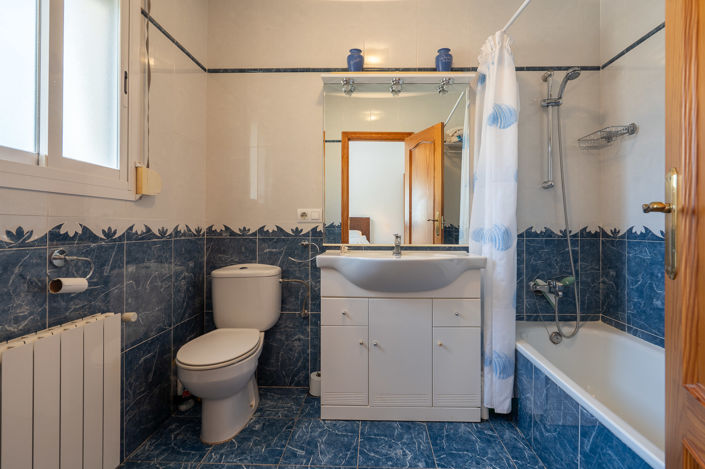 Image No.22-5 Bed Villa for sale