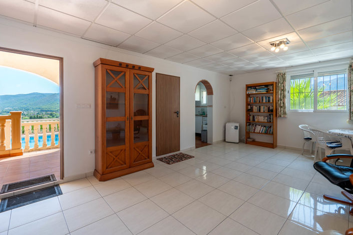Image No.27-5 Bed Villa for sale