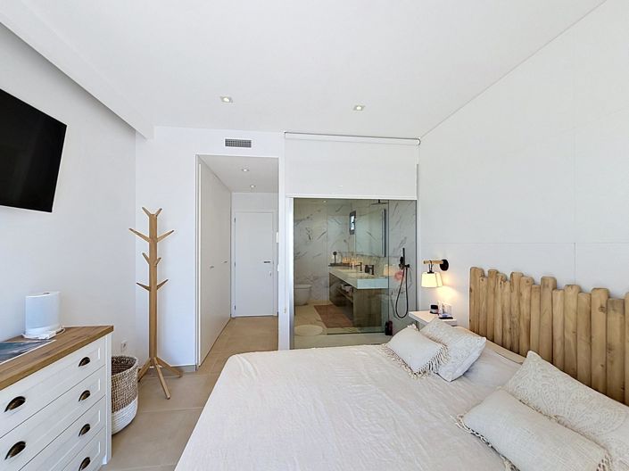 Image No.31-5 Bed Villa for sale