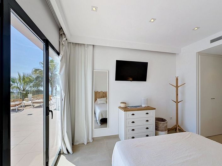 Image No.32-5 Bed Villa for sale