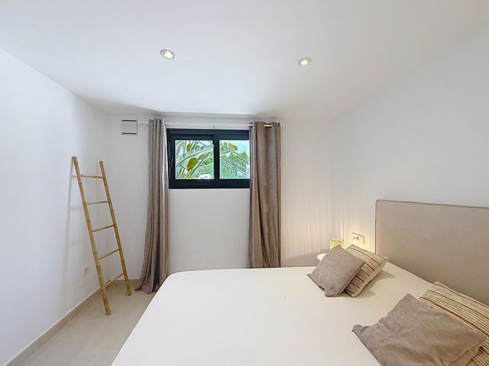 Image No.49-5 Bed Villa for sale
