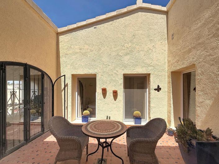 Image No.18-3 Bed Villa for sale