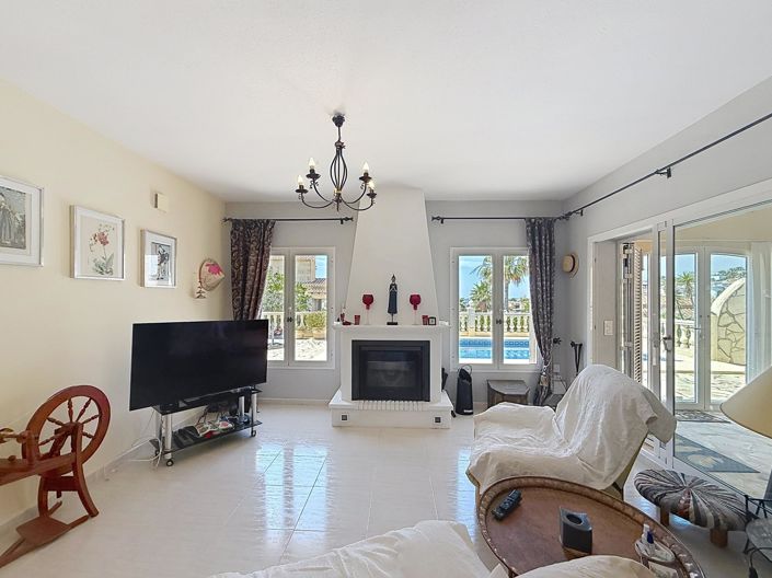 Image No.6-3 Bed Villa for sale