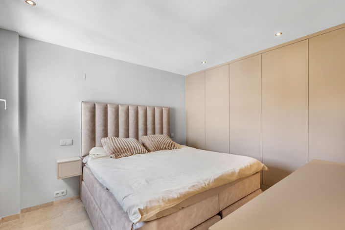 Image No.13-3 Bed Apartment for sale