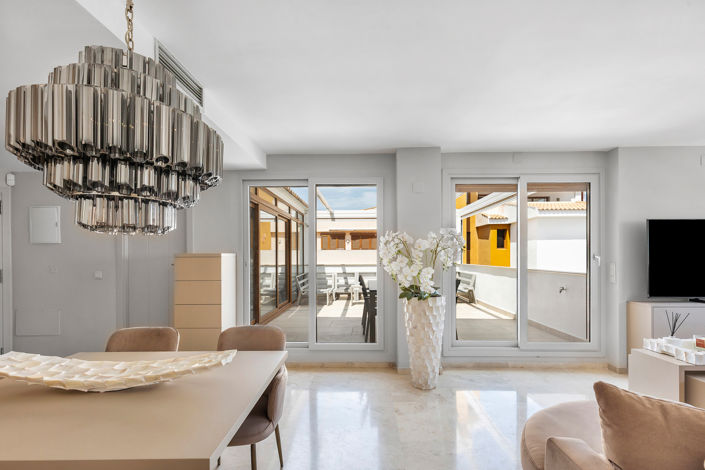 Image No.9-3 Bed Apartment for sale