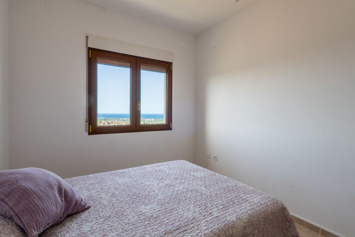 Image No.15-3 Bed Apartment for sale