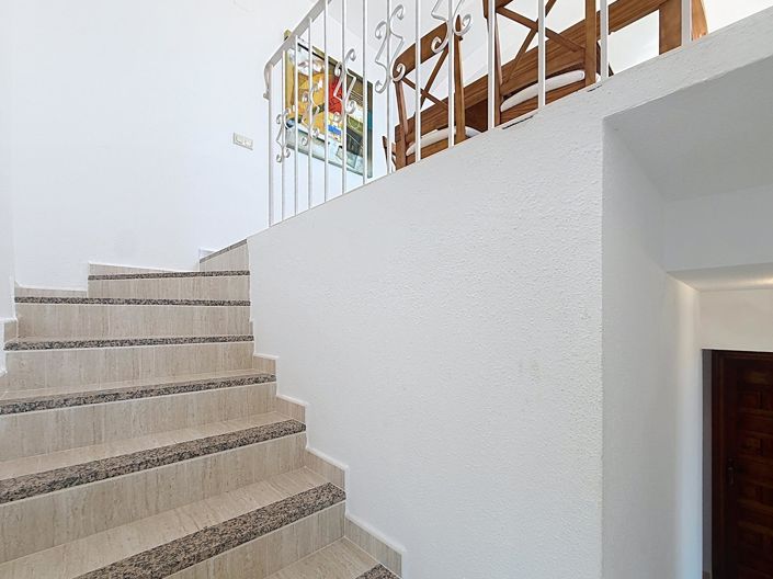 Image No.28-3 Bed Apartment for sale