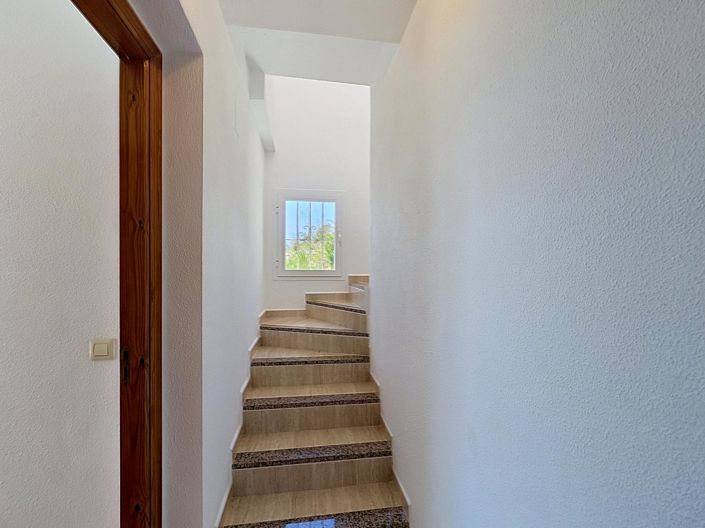 Image No.29-3 Bed Apartment for sale