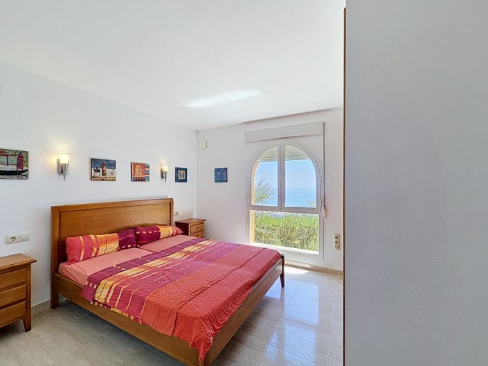 Image No.35-3 Bed Apartment for sale