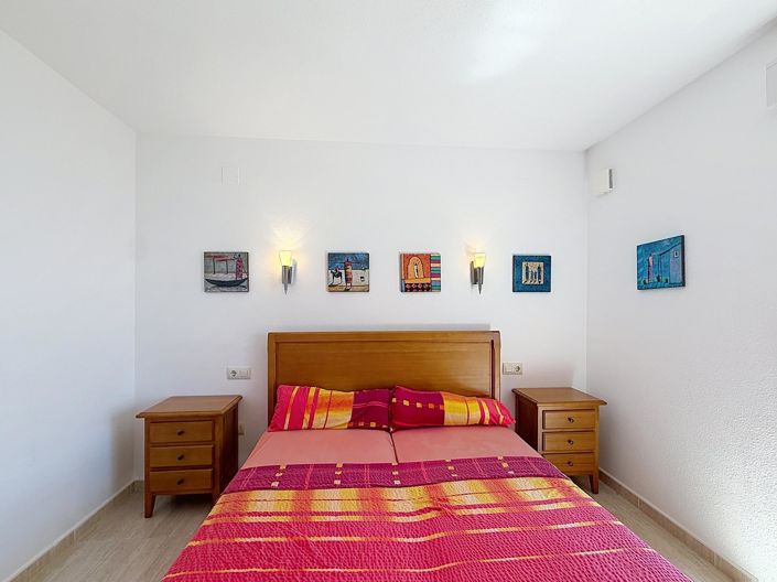 Image No.36-3 Bed Apartment for sale