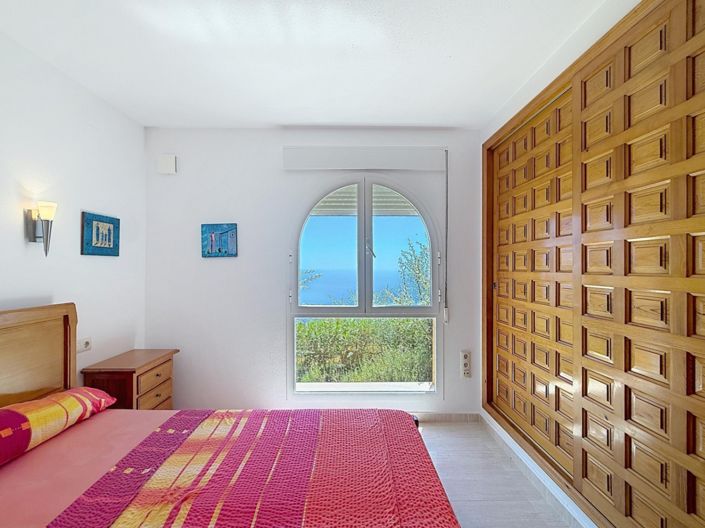 Image No.38-3 Bed Apartment for sale