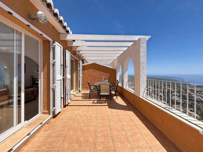 Image No.8-3 Bed Apartment for sale