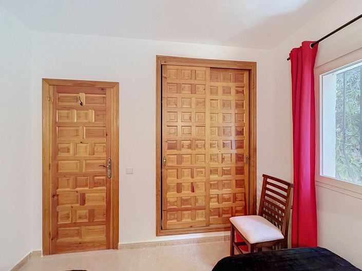 Image No.26-4 Bed Villa for sale