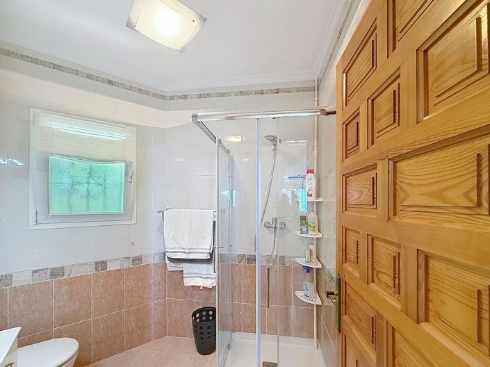 Image No.27-4 Bed Villa for sale