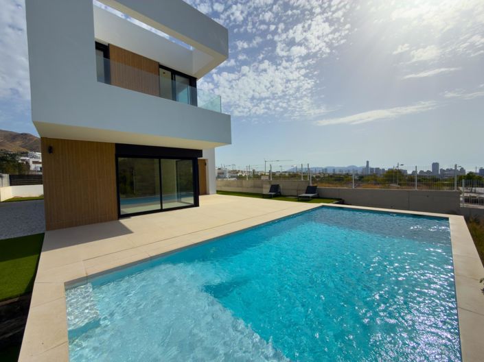 Image No.27-4 Bed Villa for sale
