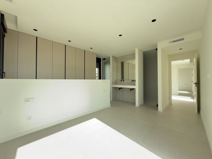 Image No.46-3 Bed Villa for sale