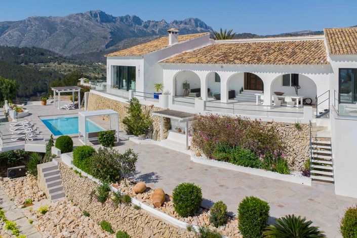 Image No.2-5 Bed Villa for sale