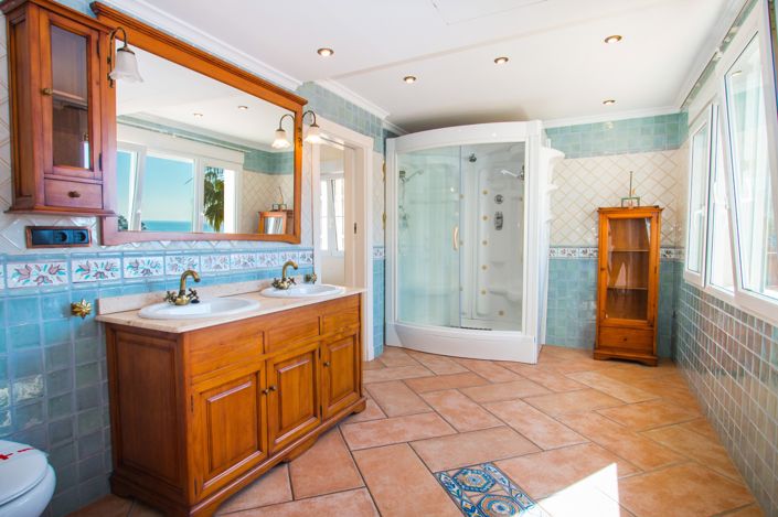 Image No.21-5 Bed Villa for sale