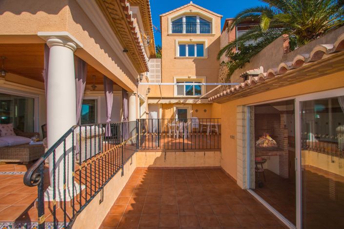 Image No.28-5 Bed Villa for sale
