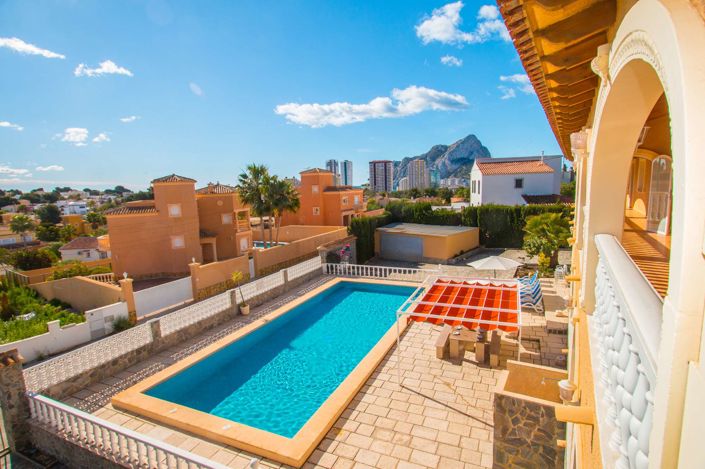 Image No.34-12 Bed Villa for sale