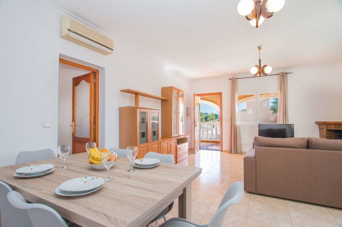 Image No.5-12 Bed Villa for sale