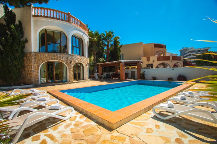 Image No.2-5 Bed Villa for sale