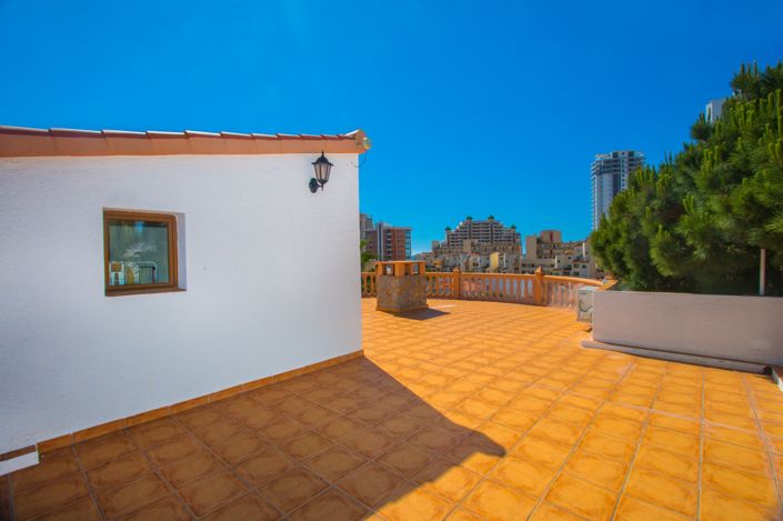 Image No.46-5 Bed Villa for sale