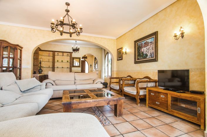 Image No.8-5 Bed Villa for sale